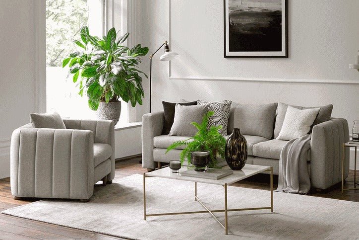 >£3000 - Sleek Furniture