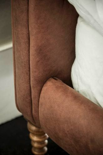 Knightsbridge With Footboard Bed