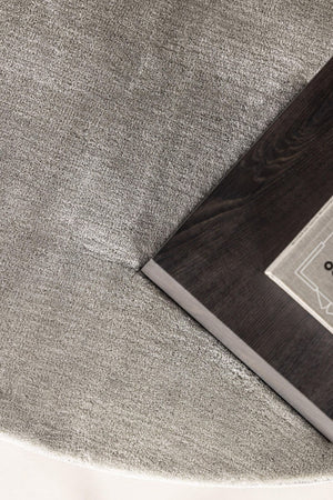 Blanca Light Grey Round Carpet – 200x200 cm Soft Polyester Area Rug