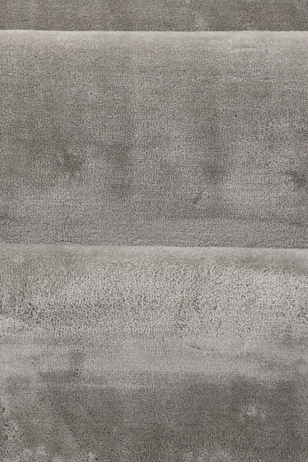 Blanca Light Grey Rug – 290x200 cm Rectangular Soft Polyester Carpet