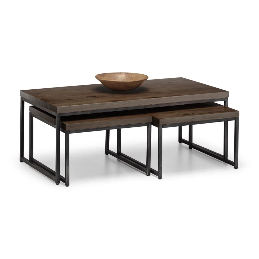 Julian Bowen Brooklyn Solid Oak Nesting Coffee Tables with Industrial Metal Legs – Rustic Dark Oak Space-Saving Living Room Table Set