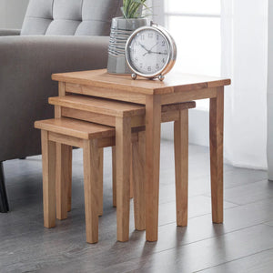 Julian Bowen Cleo Nest of 3 Tables – Solid Rubberwood with Light Oak Finish, Space-Saving Nesting Side Tables for Living Room