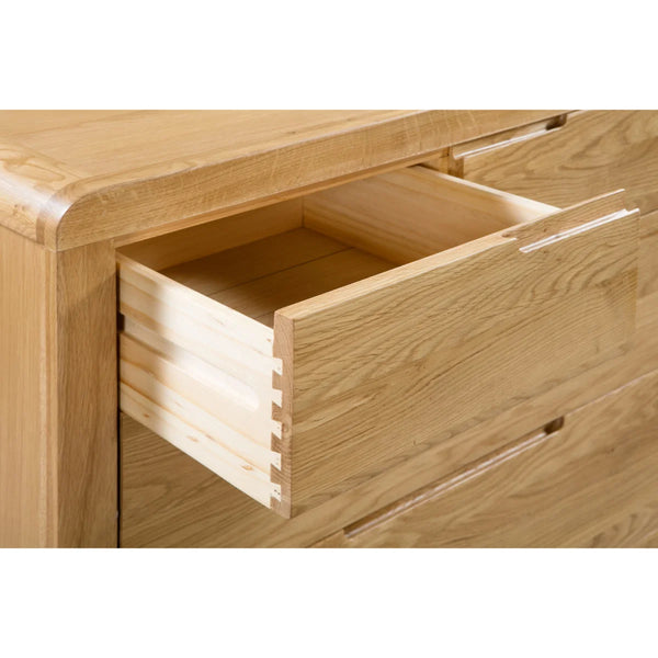 Julian Bowen Curve 3+2 Drawer Oak Chest – Solid White Oak & Oak Veneers Bedroom Storage Chest with Recessed Handles
