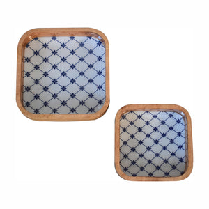 Natural mango wood exterior of blue and white square bowl