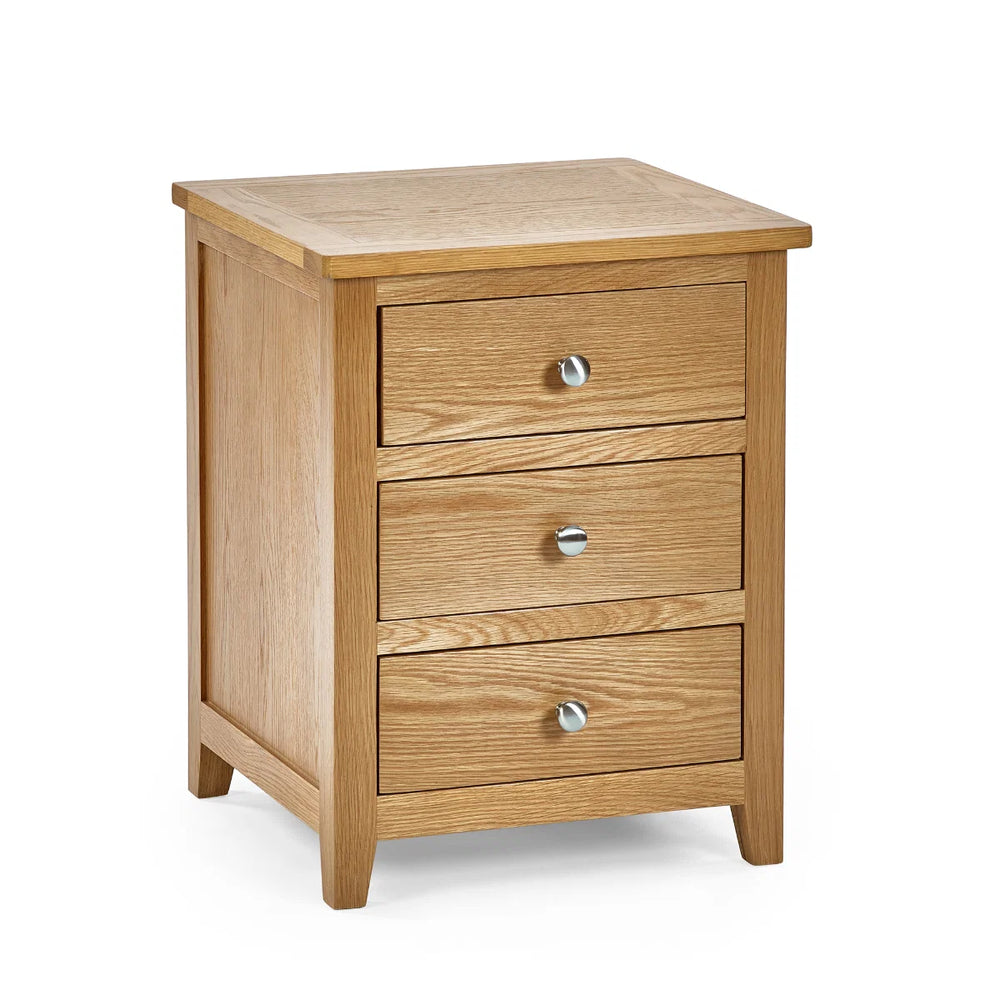 Julian Bowen Mallory 3 Drawer Bedside Table – Solid Oak & Oak Veneers Nightstand with 3 Storage Drawers and Silver Knobs