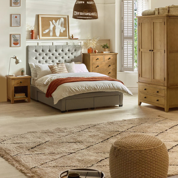Julian Bowen Marlborough 3 Door Oak Wardrobe with Hanging Rail & Shelving Storage – Solid White Oak & Oak Veneers – Waxed Finish – 142cm