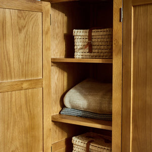 Julian Bowen Marlborough 3 Door Oak Wardrobe with Hanging Rail & Shelving Storage – Solid White Oak & Oak Veneers – Waxed Finish – 142cm