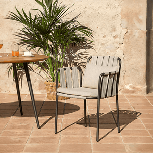 Artemis Outdoor Round Dining Table Set with Cushioned Chairs, Modern Patio Garden Furniture Set, Solid Wood & Aluminium Outdoor Dining Table and Chairs, Light Grey & Black - Sleek Furniture