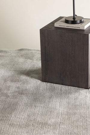 Blanca Light Grey Round Carpet – 200x200 cm Soft Polyester Area Rug