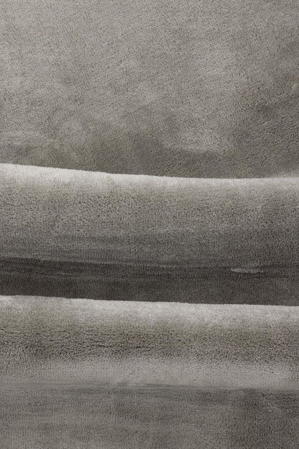 Blanca Light Grey Round Carpet – 200x200 cm Soft Polyester Area Rug