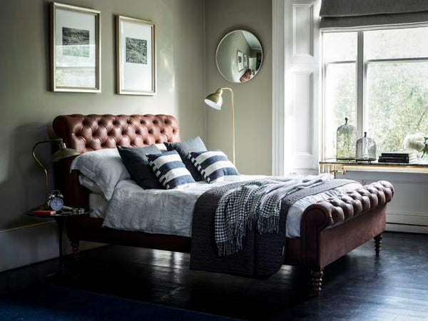 Knightsbridge With Footboard Bed