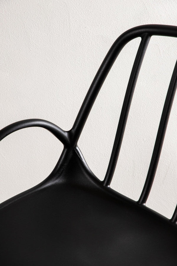 Dyrön Dining Chair Set of 2, Black – Modern Plastic Chairs with Steel Legs