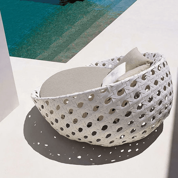 Elysia Rattan Round Outdoor Daybed with Cushions, Garden Sofa Day Bed, Waterproof Patio Lounge Bed, Modern Circular Outdoor Seating for Garden, Terrace & Balcony - Sleek Furniture