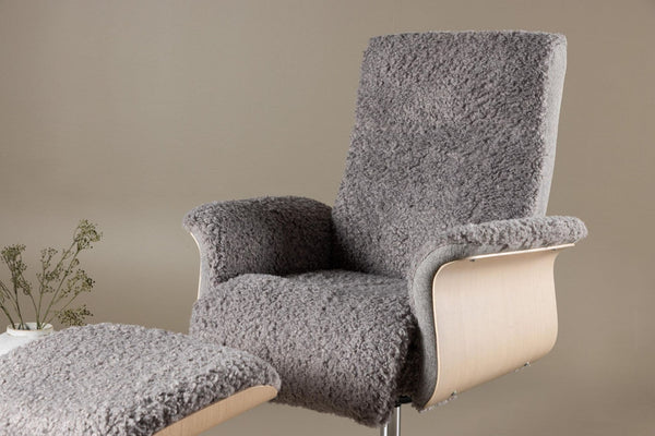 Hagön Lounge Chair with Footstool – Grey Fur Fabric – Adjustable Backrest – Nordic Modern Design