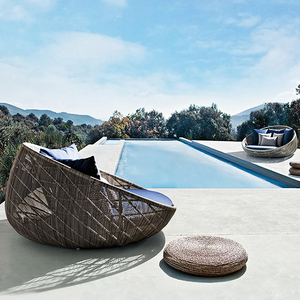 Elysia Rattan Round Outdoor Daybed with Cushions, Garden Sofa Day Bed, Waterproof Patio Lounge Bed, Modern Circular Outdoor Seating for Garden, Terrace & Balcony