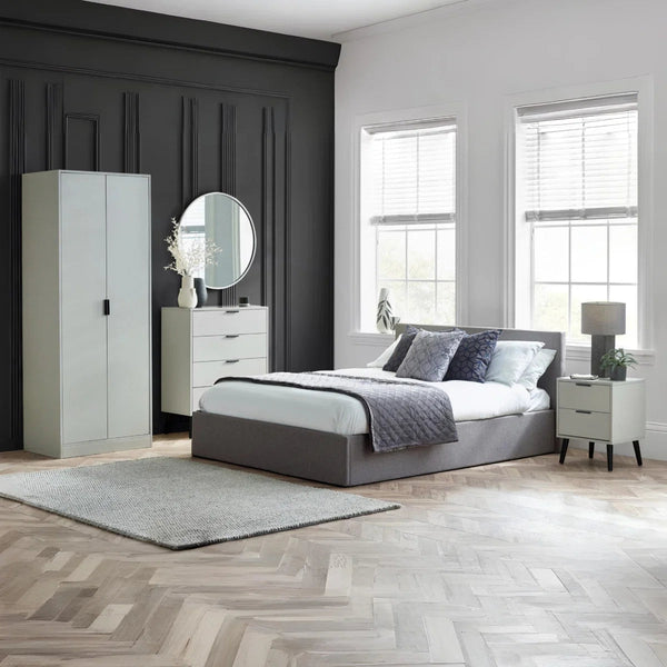 Julian Bowen Alba 4 Drawer Chest – Modern Bedroom Storage Unit with Soft-Close Drawers in White and Oak Finish - Sleek Furniture