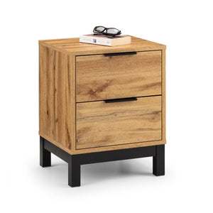 Julian Bowen Bali 2 Drawer Bedside Table – Oak Effect Nightstand with 2 Storage Drawers, Black Metal Legs & Handles, Modern Industrial Bedroom Furniture - Sleek Furniture
