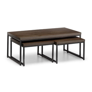 Julian Bowen Brooklyn Solid Oak Nesting Coffee Tables with Industrial Metal Legs – Rustic Dark Oak Space-Saving Living Room Table Set - Sleek Furniture