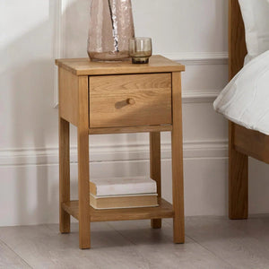 Julian Bowen Coxmoor 1 Drawer Bedside Table in Oak – Wooden Nightstand with Storage Drawer & Open Shelf for Bedroom - Sleek Furniture