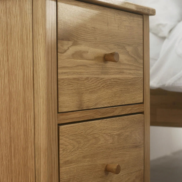 Julian Bowen Coxmoor 2 Drawer Bedside Table in Oak – Solid Wood Bedroom Nightstand with Spacious Storage - Sleek Furniture