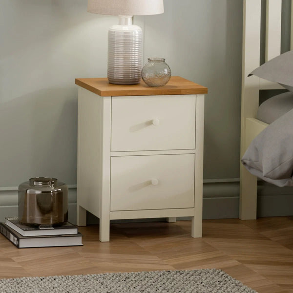 Julian Bowen Coxmoor 2 Drawer Bedside Table in Oak – Solid Wood Bedroom Nightstand with Spacious Storage - Sleek Furniture