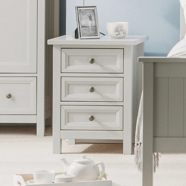 Julian Bowen Maine 3 Drawer Bedside Table – New England Style Nightstand with 3 Storage Drawers, Available in Anthracite, Surf White & Dove Grey - Sleek Furniture