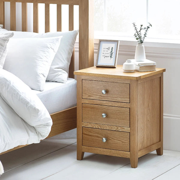 Julian Bowen Mallory 3 Drawer Bedside Table – Solid Oak & Oak Veneers Nightstand with 3 Storage Drawers and Silver Knobs - Sleek Furniture