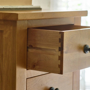 Julian Bowen Marlborough Oak 7 Drawer Narrow Chest – Solid White Oak & Oak Veneers, Waxed Finish Bedroom Storage Unit - Sleek Furniture